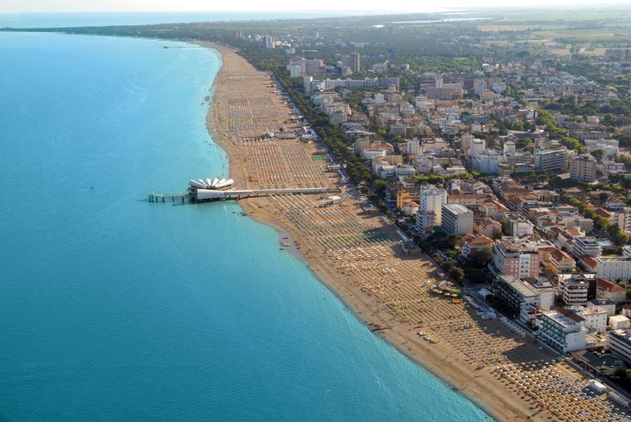 Appartamenti Las Palmas Lignano Sabbiadoro Esterno foto