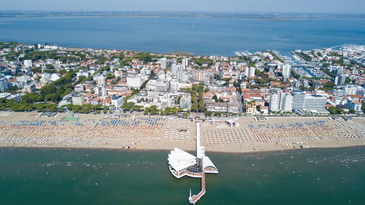 Appartamenti Las Palmas Lignano Sabbiadoro Esterno foto